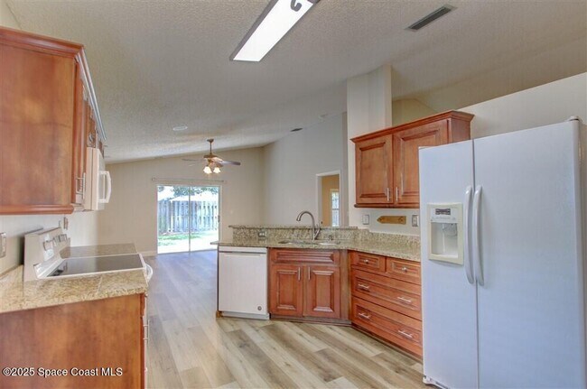 Building Photo - 680 Wickham Lakes Dr