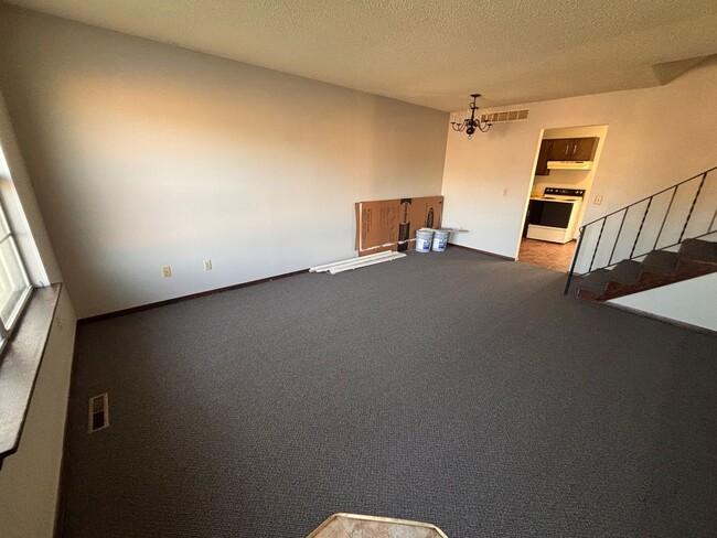 Building Photo - Italian Estates Property Management