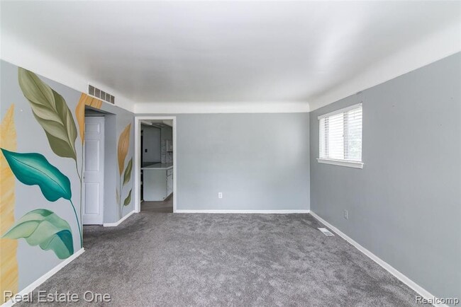 Building Photo - 28051 Stuart Ave