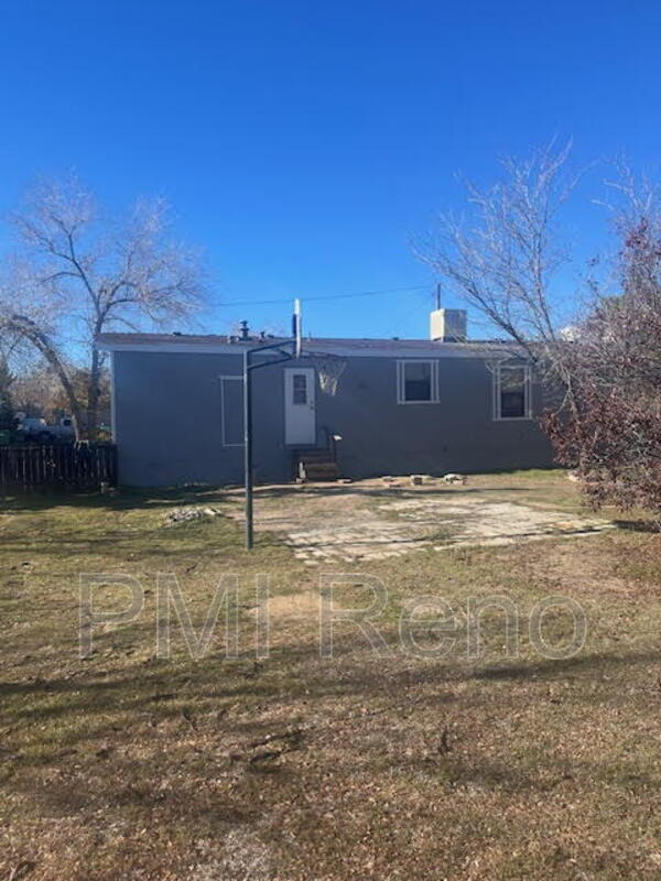 Building Photo - 5580 Paullo Ln