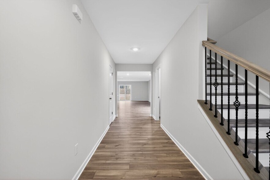 Building Photo - 112 Rock Ave