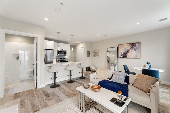 Building Photo - 1457 Tremont St