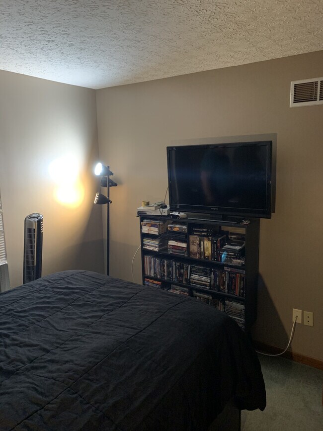 Upstairs bedroom #2 - 5546 Breshly Way