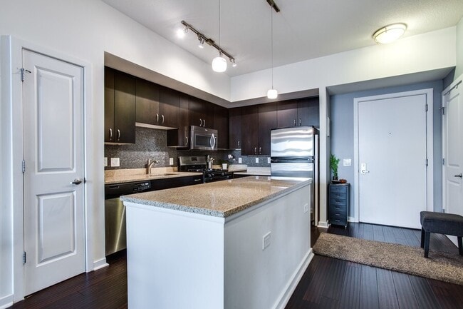 Building Photo - 475 K St NW