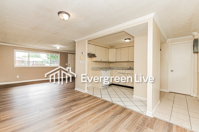 Building Photo - 6509 Harhmanville Rd