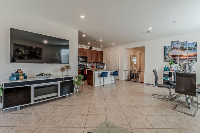 Building Photo - Modern Comfort Meets Smart Living in Vail!