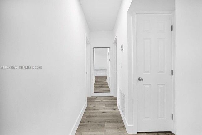 Building Photo - 876 NE 81st St