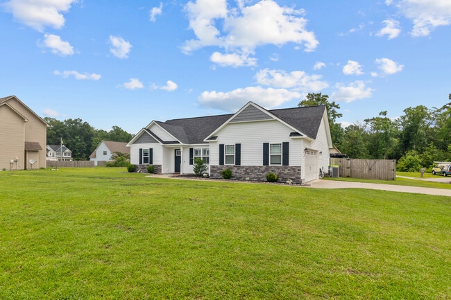Building Photo - 501 Ellie Ct