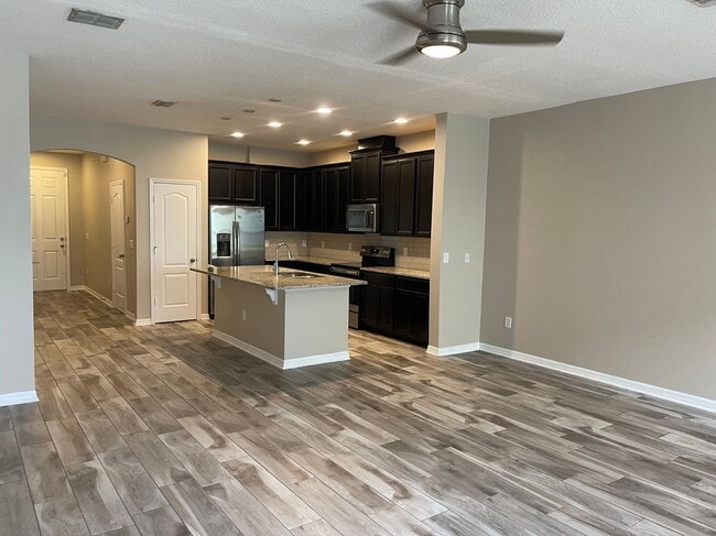 Building Photo - 12072 White Wave Point