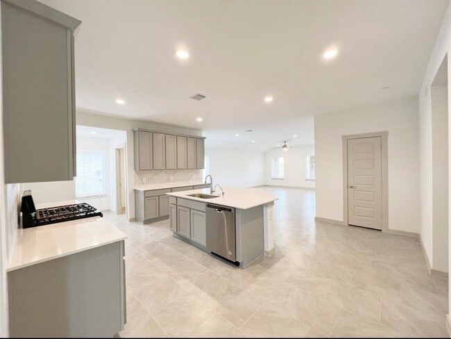 Building Photo - 29526 Paytons Park Ct