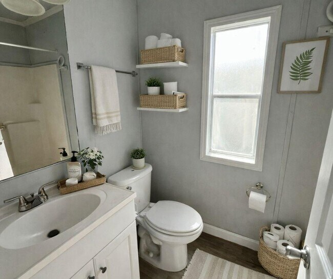 Building Photo - 2228 Chicago Cubs St