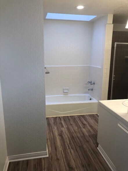 Primary bathroom - 531 11th St