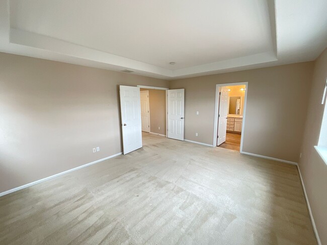 Building Photo - 4 Bedroom Home Available Near Black Forest...