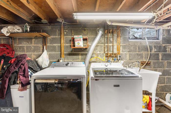 Building Photo - 80 Nancy Ln