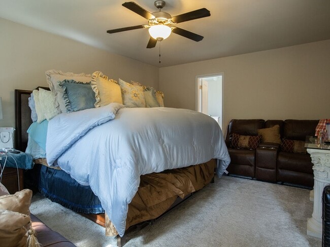 Building Photo - Stunning Shaker-Style 4-Bedroom Home in Chesterfield | Granite & Hardwoods!