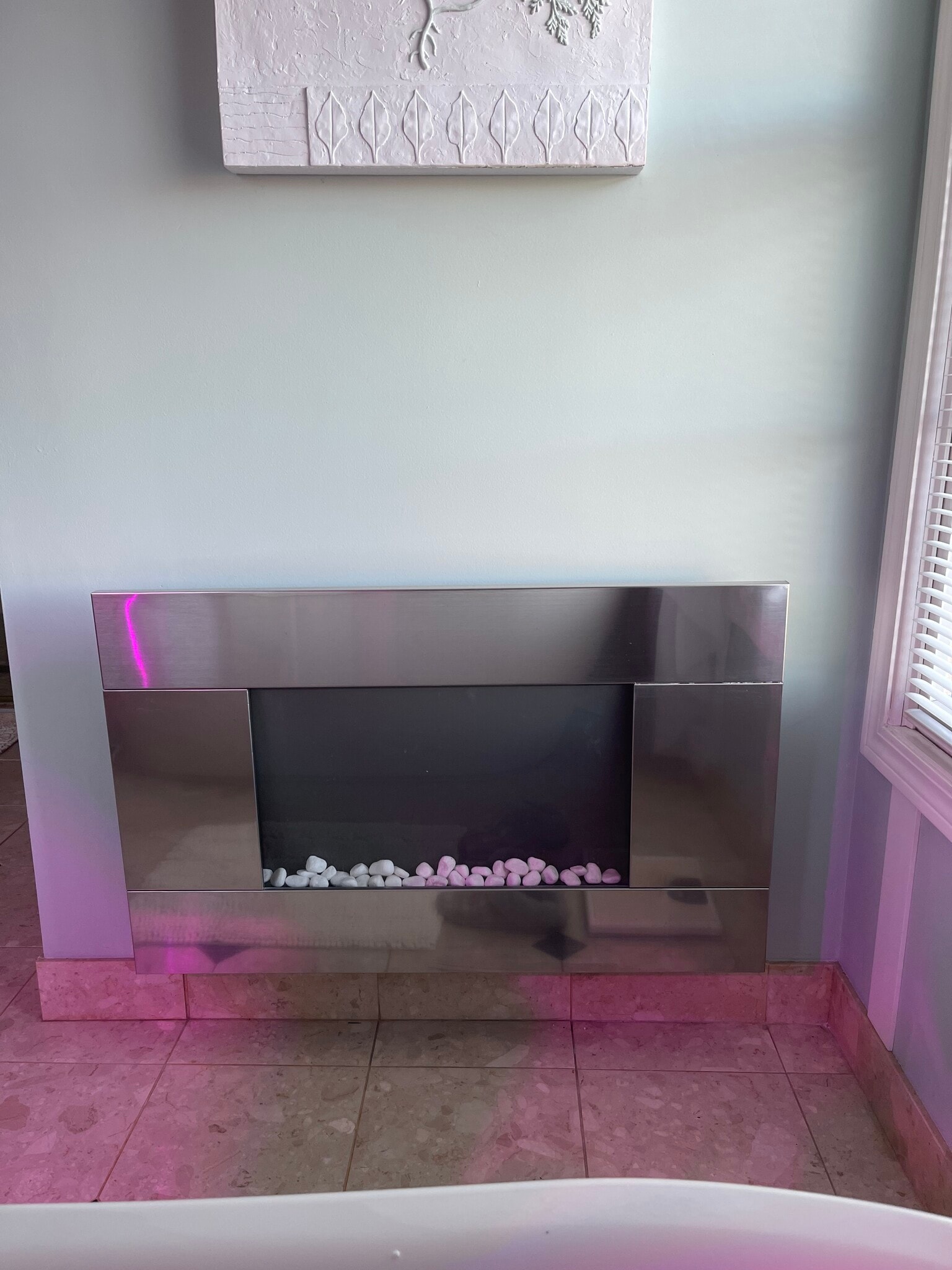 Master bath soak tub fireplace - 6349 Woodhall Ct