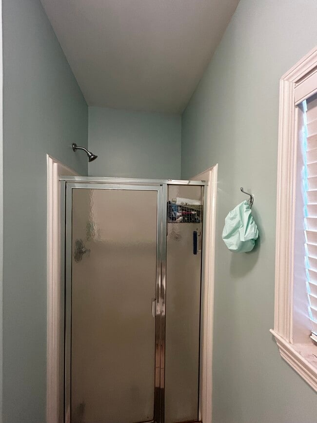 Building Photo - 4300 Ashwood Cove