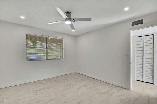 Building Photo - 10987 W Tidewater Cir