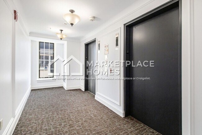 Building Photo - 525 W Lafayette Blvd