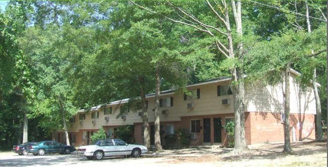 Primary Photo - Woodnell Apartments