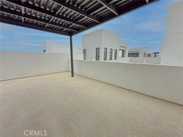 Building Photo - 178 Waypoint