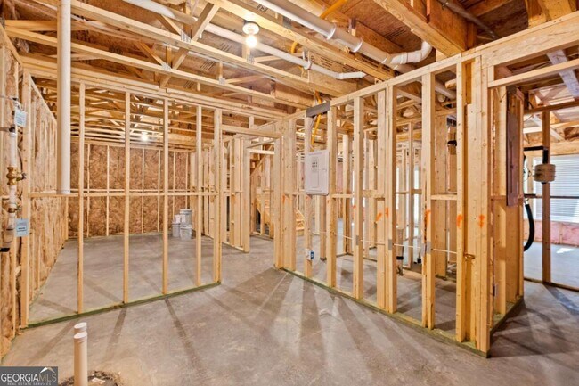 Building Photo - 1139 Lookout Ave NW