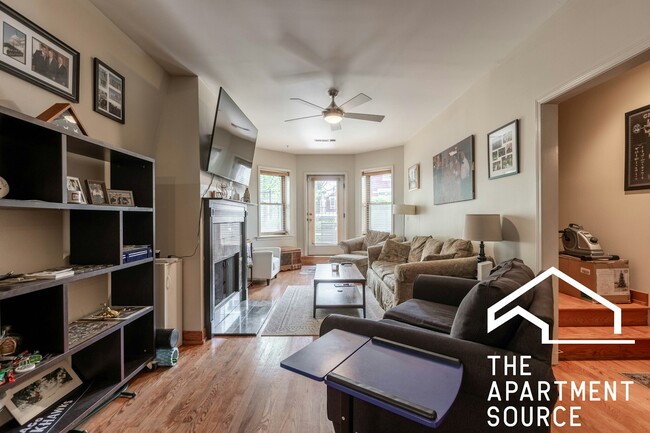Primary Photo - 2330 W Huron St