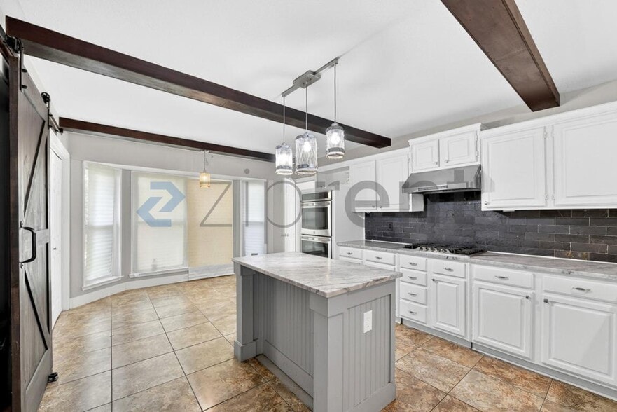 Building Photo - 3817 Dutton Dr