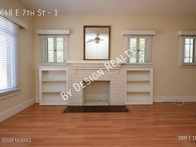 Building Photo - 1648 E 7th St