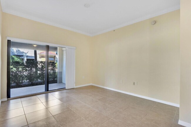 Building Photo - 4903 Midtown Ln