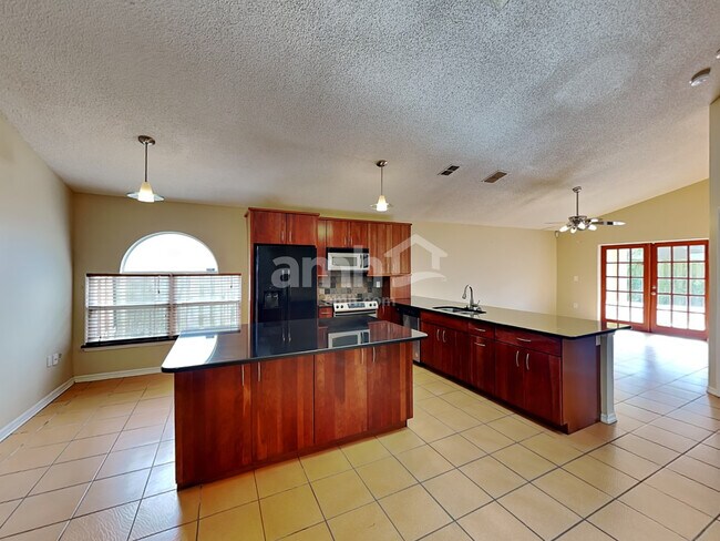 Building Photo - 2991 Saint James Lane