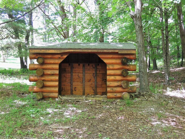 Building Photo - 438 Doodletown Rd