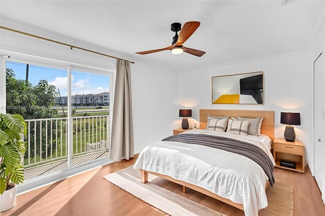 Building Photo - 2867 SW 125th Ave