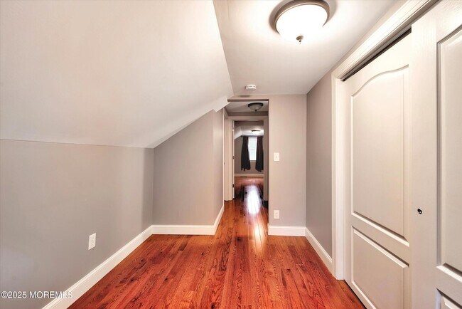 Building Photo - 88 Dutch Lane Rd