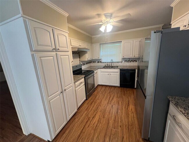 Building Photo - 554 Cana Of Galilee Ct