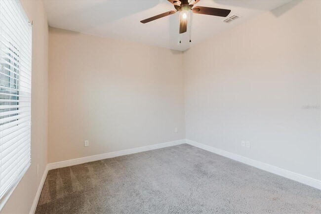 Building Photo - 1389 Heritage Landings Dr