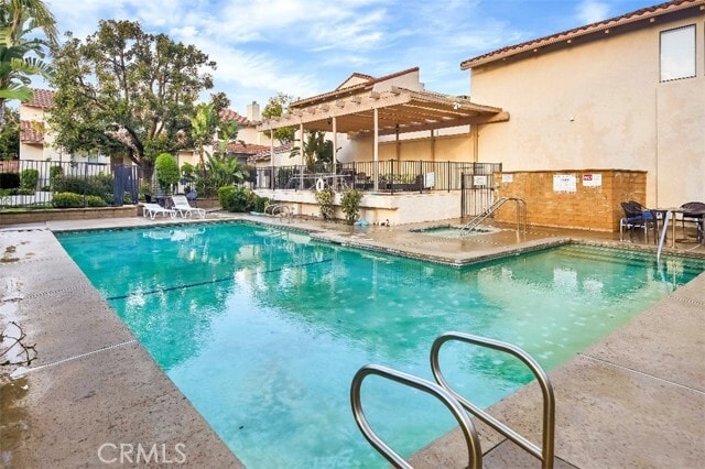Building Photo - 10444 Canoga Ave