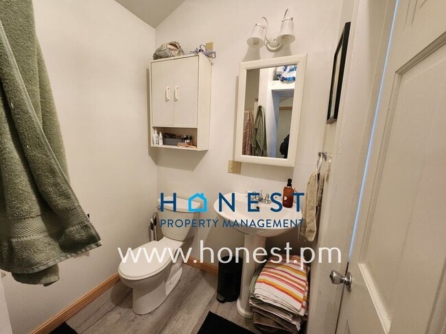 Building Photo - 9 High St