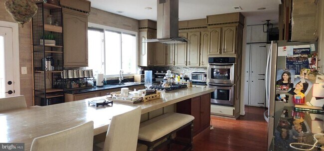 Building Photo - 1104 Mountain Hope Ct