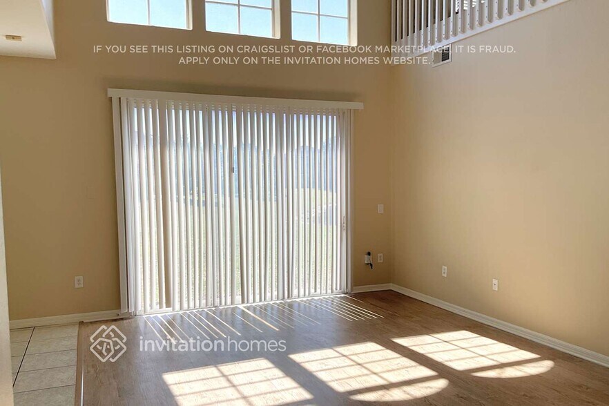 Building Photo - 1543 Sun Meadow Dr