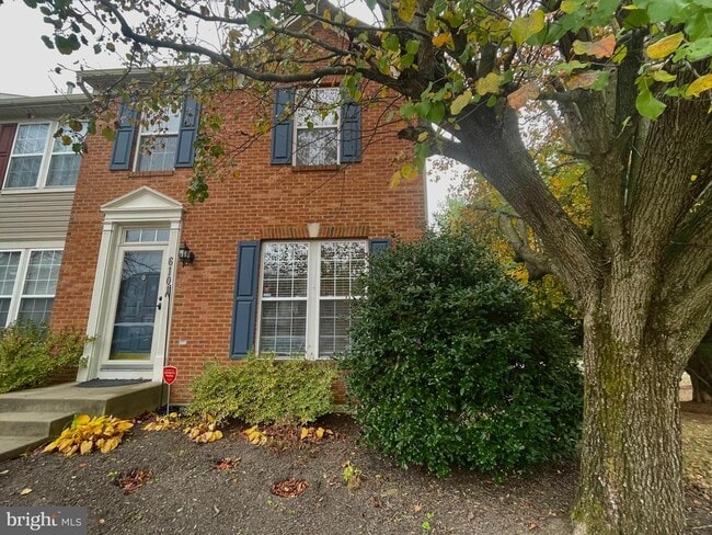 Building Photo - 6101 Newport Terrace