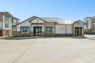 Leasing Office - Chapel Park