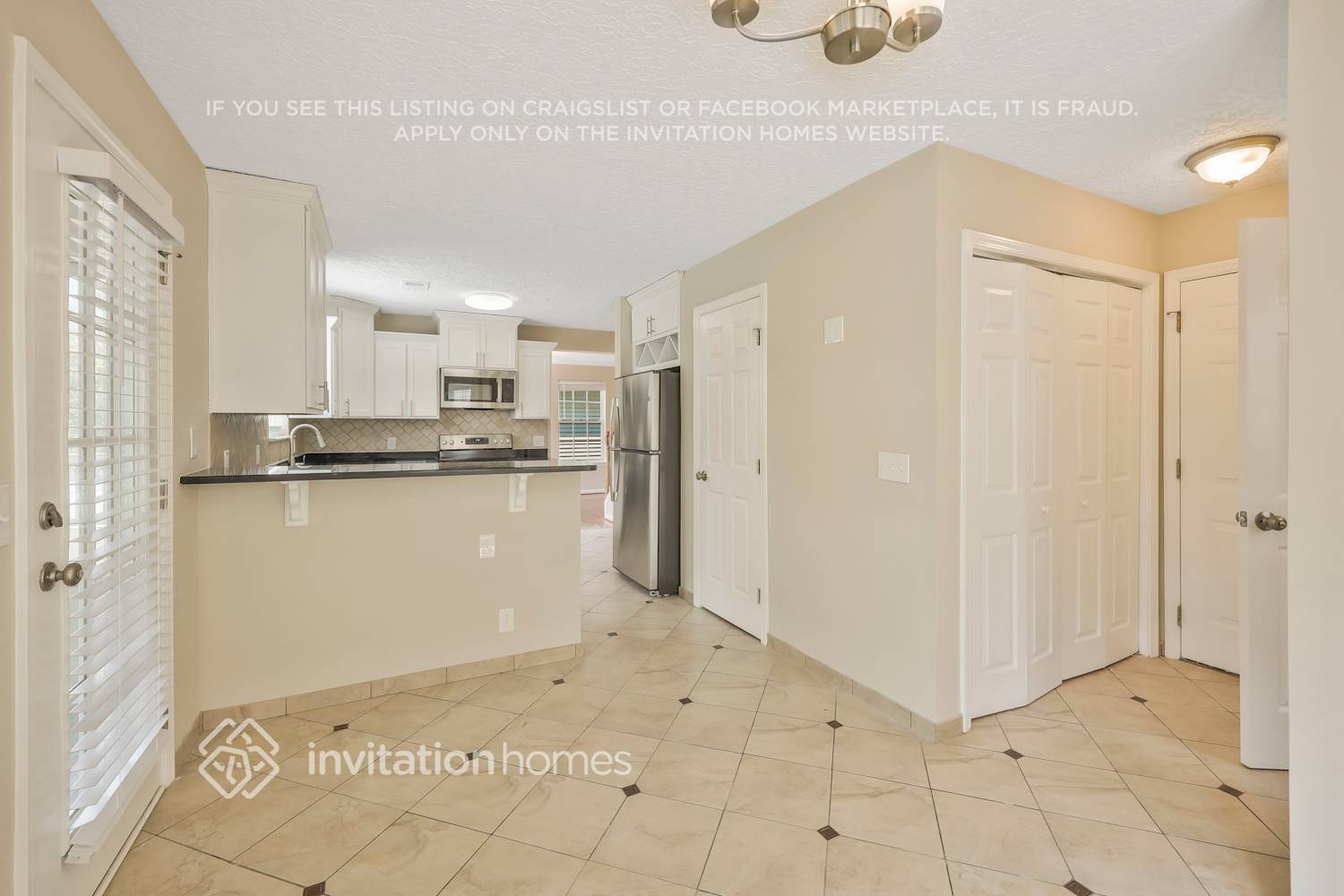Building Photo - 2937 Riverbend Dr