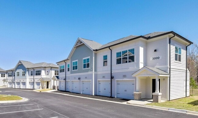 Building Photo - 1109 Augusta Dr