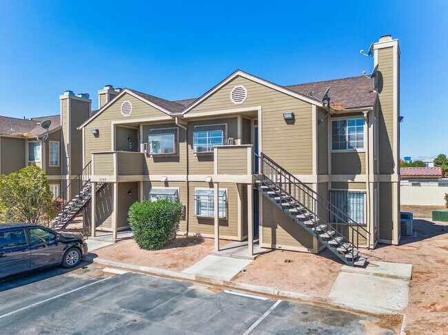 Primary Photo - Spacious 2-Bedroom Condo with Fireplace – ...