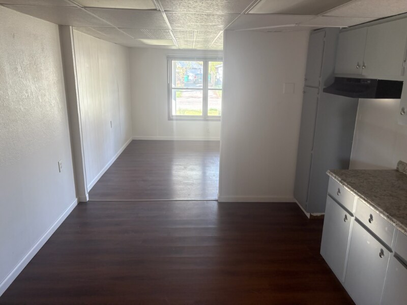 Building Photo - 302 St John Dr