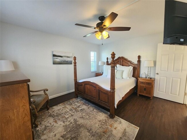 Building Photo - 175 Colony Point Dr