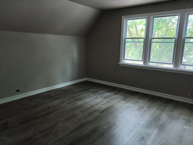 Building Photo - 3527 N 9th St