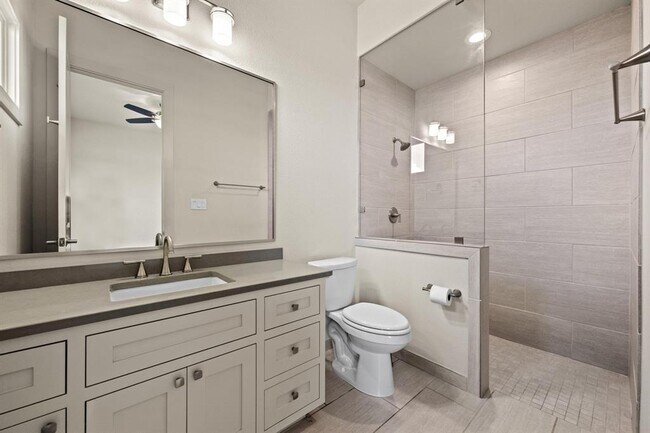 Building Photo - 3400 Tuscany Dr