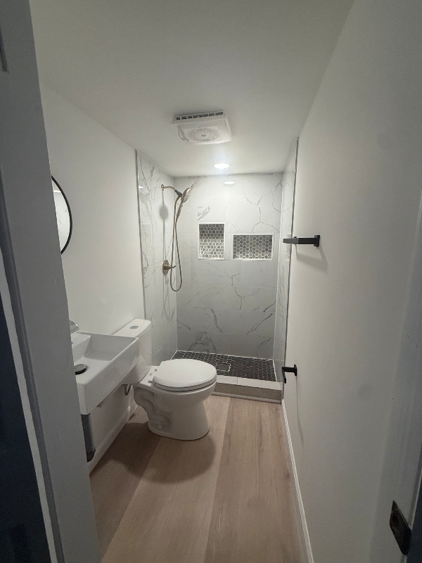 Building Photo - 10710 Rosehaven St